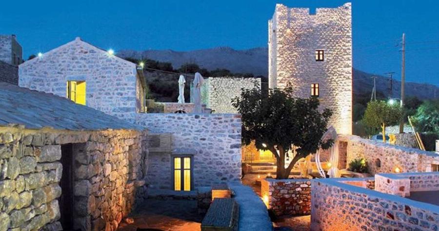 Μάνη: Σαν ελαιογραφία στα χρώματα της Άνοιξης!