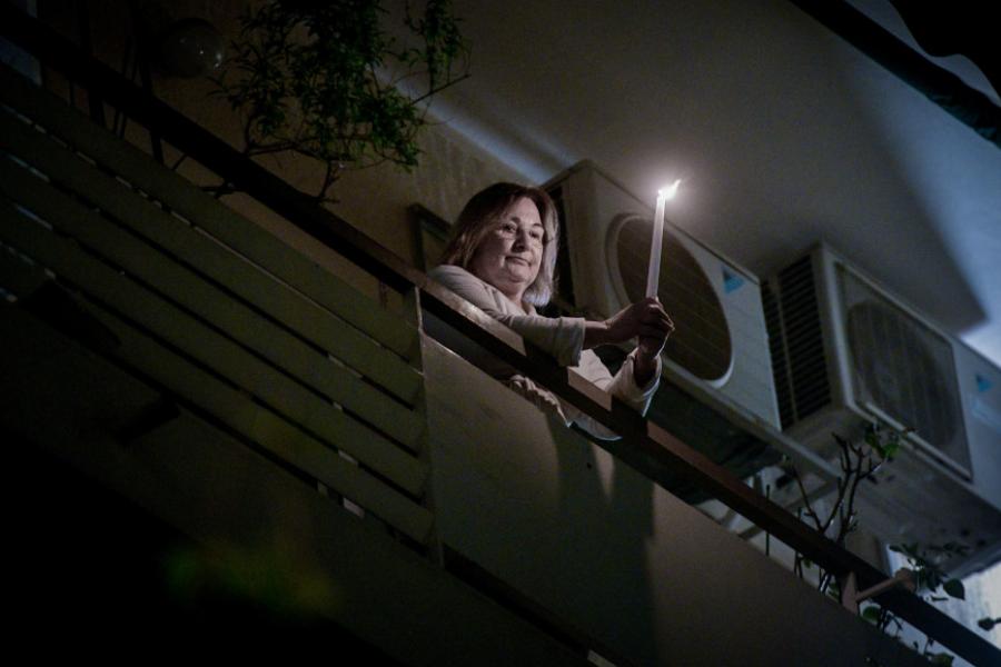 20 φωτογραφίες από μια Ανάσταση που θα μας μείνει αξέχαστη