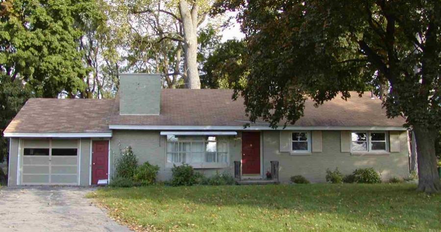 Αγόρασε σπίτι που έμεινε ακατοίκητο για 50 χρόνια και η κουζίνα του είναι πιο στιλάτη και σικ από όλες τις σημερινές