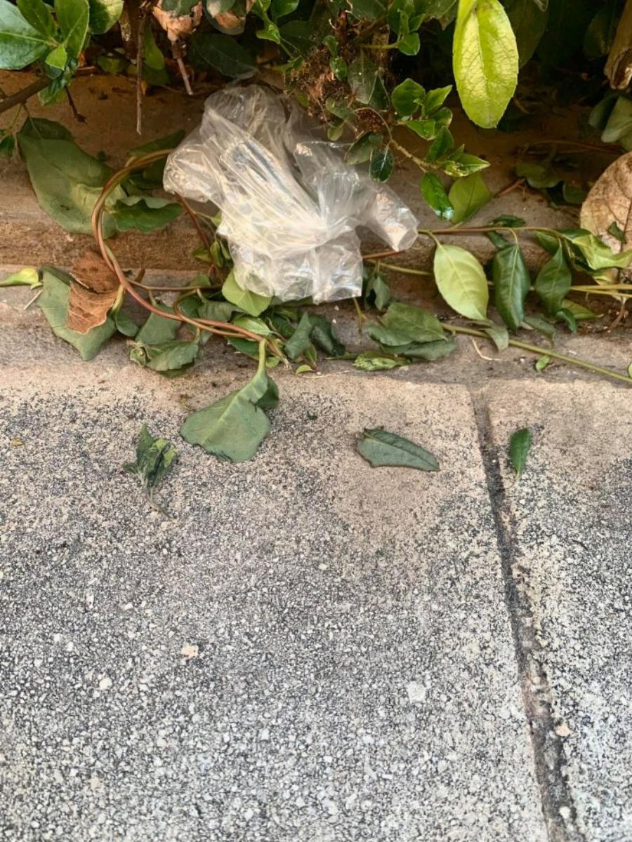 500 μέτρα, 20 εστίες μόλυνσης covid-19: Η εικόνα-ντροπή στο Παλαιό Φάληρο που δεν χωνεύεται (Pics)