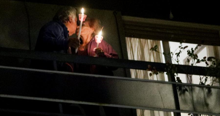 20 φωτογραφίες από μια Ανάσταση που θα μας μείνει αξέχαστη