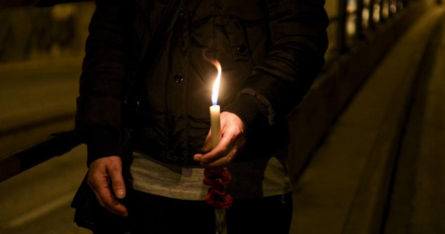 Πάσχα στην Ελλάδα: Χωρίς Άγιο Φως φέτος το Πάσχα – Η κυβέρνηση βάζει «φρένο» στο… ντελίβερι