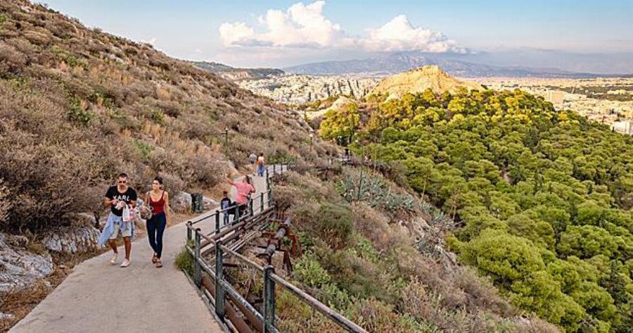 Και οι 7 ήταν υπέροχες… βόλτες με θέα στην Αθήνα