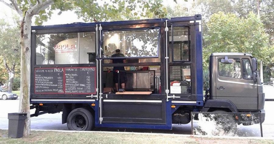 Η πρώτη κινητή καντίνα – πιτσαρία με ξυλόφουρνο παρκάρει στη Θεσσαλονίκη