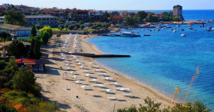 Οι Βαλκάνιοι σώζουν την Χαλκιδική – Μειωμένες τιμές στα ενοικιαζόμενα