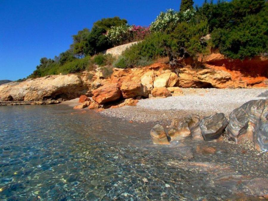 Η «μυστική» Μύκονος: Όλα όσα δεν σου είπε κανείς για το νησί των ανέμων