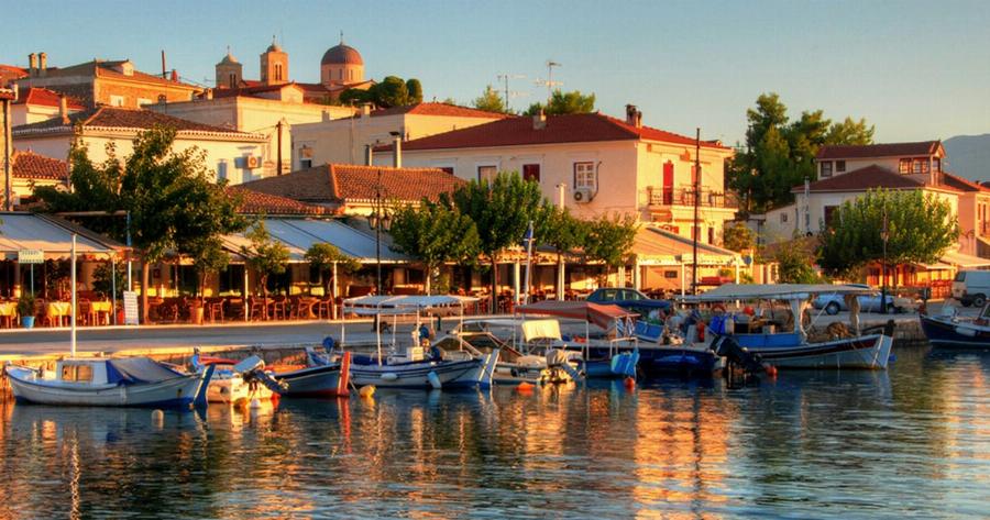 Γαλαξείδι: Tο μαγευτικό ψαροχώρι που σε ταξιδεύει σε άλλη εποχή!