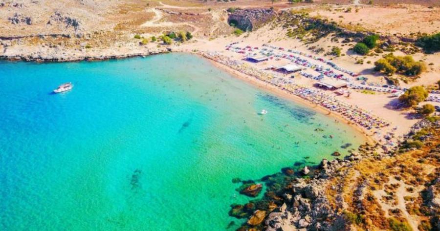 3 ελληνικά νησιά-διαμάντια που μπορείς να πας Ιούλιο και Αύγουστο με 22 ευρώ αεροπορικά