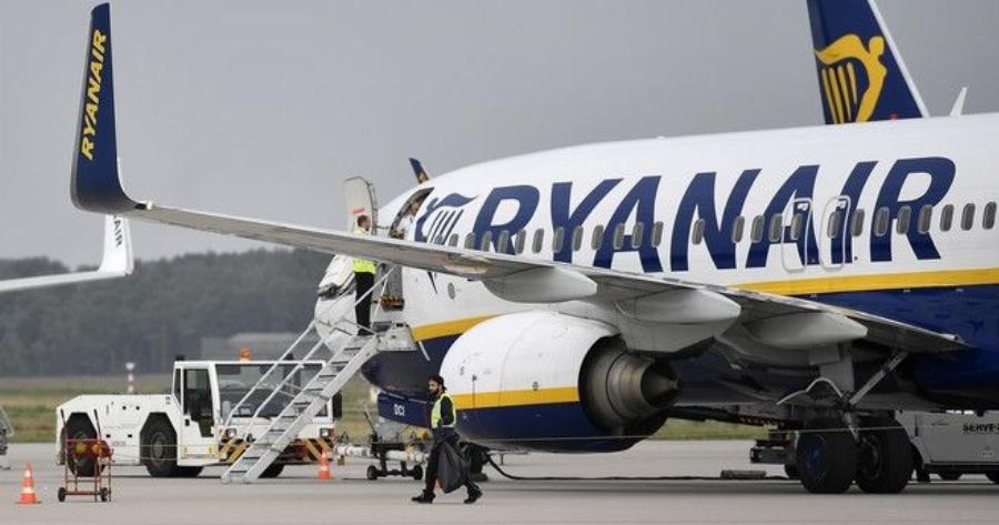 Η Ryanair ρίχνει τις τιμές των εισιτηρίων της κατά 50% – Από πότε και που!