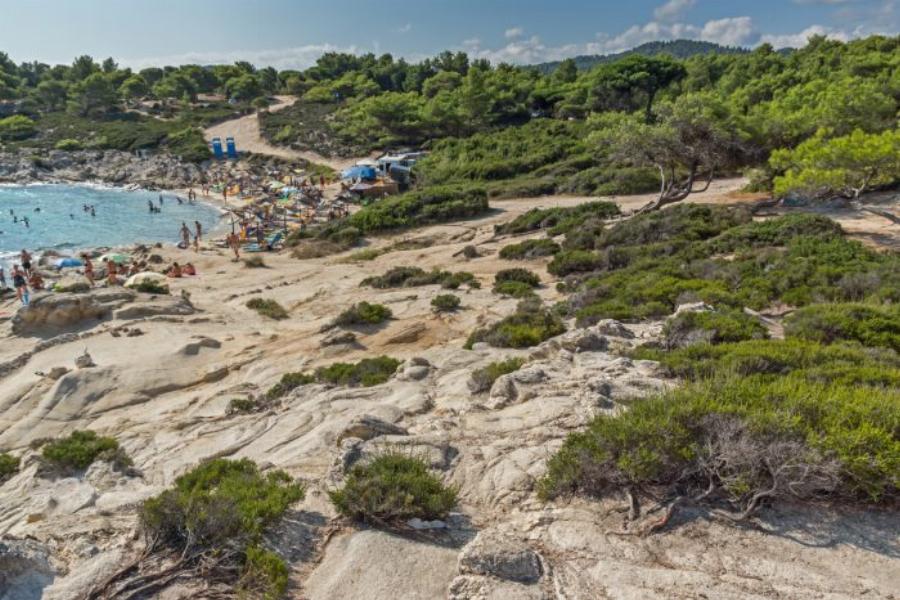 Μ’ ένα 50ρικο πας στην Καραϊβική της Ελλάδας: Η εξωτική ελληνική παραλία που πρέπει οπωσδήποτε να πας μια φορά στη ζωή σου