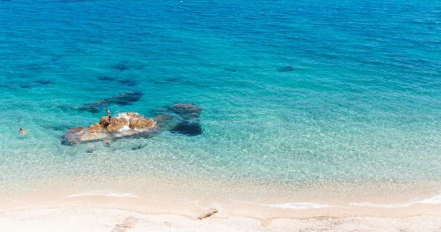 Μεγαθήριο: Γνωρίστε την τεράστια Ελληνική παραλία που θεωρείται απ’ τις πιο ασφαλείς στην Ευρώπη