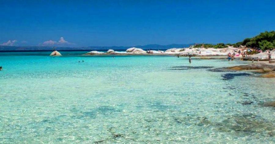 Μ’ ένα 50ρικο πας στην Καραϊβική της Ελλάδας: Η εξωτική ελληνική παραλία που πρέπει οπωσδήποτε να πας μια φορά στη ζωή σου