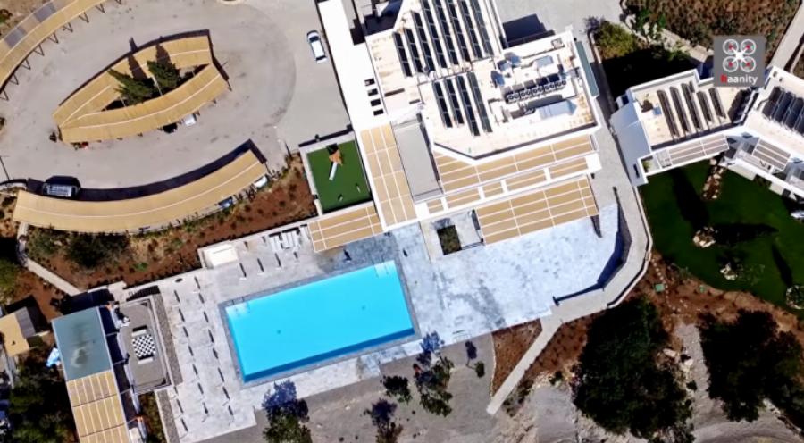 Η Ελληνική Ριβιέρα: Ο παράδεισος των επωνύμων δίπλα στην Αθήνα με τις ακριβότερες βίλες στην Ελλάδα