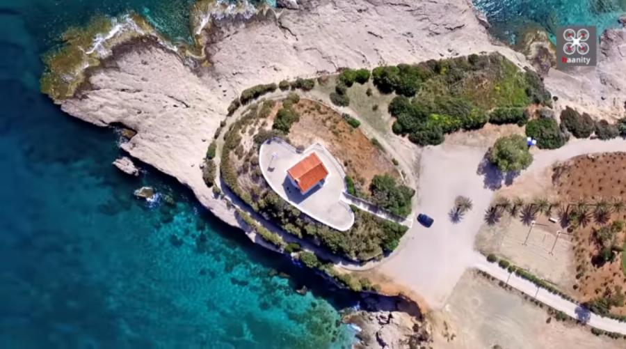 Η Ελληνική Ριβιέρα: Ο παράδεισος των επωνύμων δίπλα στην Αθήνα με τις ακριβότερες βίλες στην Ελλάδα