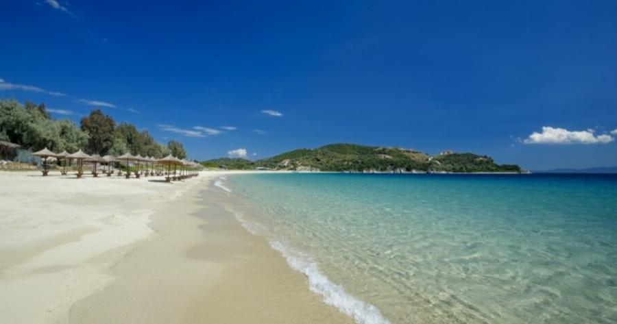 Αμμουλιανή: Τα πάντα για το ελληνικό νησάκι με τις εξωτικές παραλίες που το αποκαλούν «Μύκονος του Βορρά”