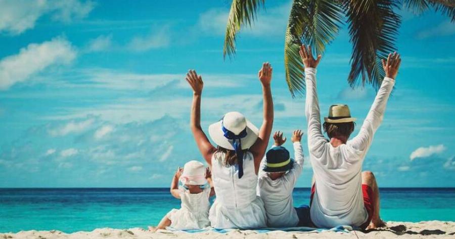 Κοινωνικός τουρισμός 2020: Ολα τα προγράμματα για 829.000 ωφελούμενους, voucher 120 ευρώ για διακοπές, δωρεάν βιβλία και θέατρο