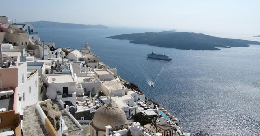 Άδεια Σαντορίνη: Σοκάρουν οι εικόνες από την Καλντέρα το βράδυ της 23ης Ιουνίου