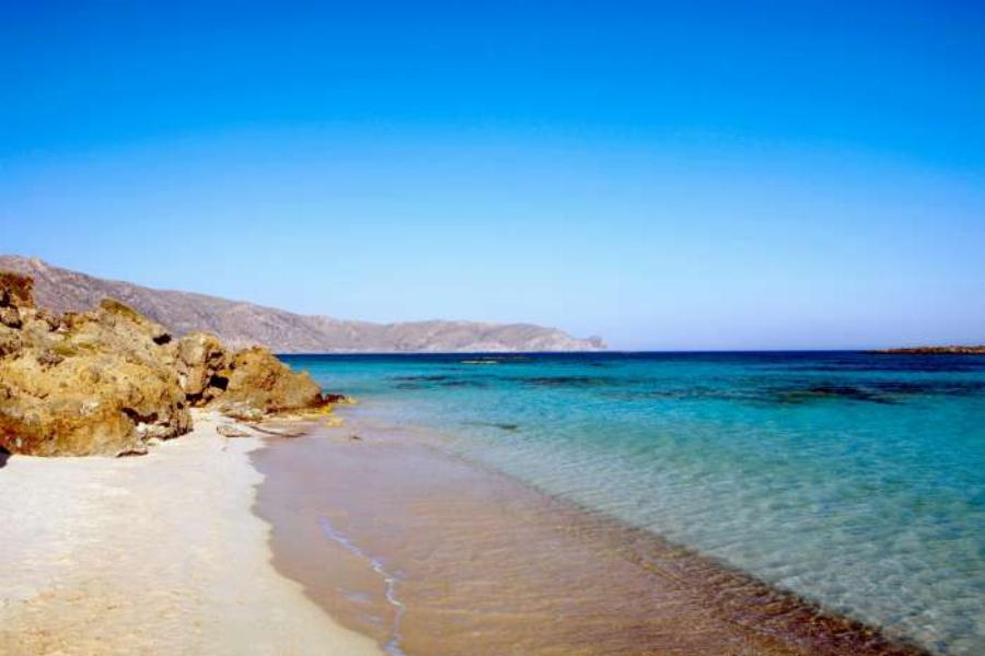 Νησιά για χωρισμένους: Αυτά είναι τα 2 νησιά που αν πας διακοπές θα βρεις σίγουρα ταίρι!