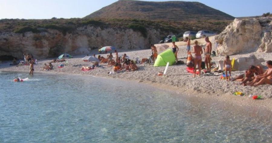 Όχι οι Εγρεμνοί Λευκάδας: Σαν Κρύσταλλο! Η πιο κρύα παραλία της Ελλάδας, που το νερό της δεν ζεσταίνει ποτέ