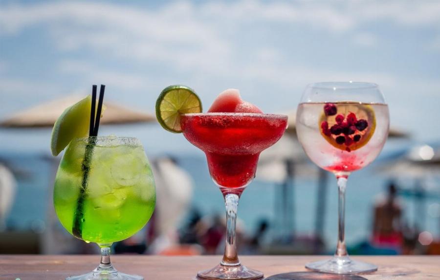 Λουτρά Ωραίας Ελένης: Γνωρίστε τον παράδεισο μια ανάσα από την Αθήνα