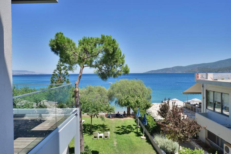 Λουτρά Ωραίας Ελένης: Γνωρίστε τον παράδεισο μια ανάσα από την Αθήνα