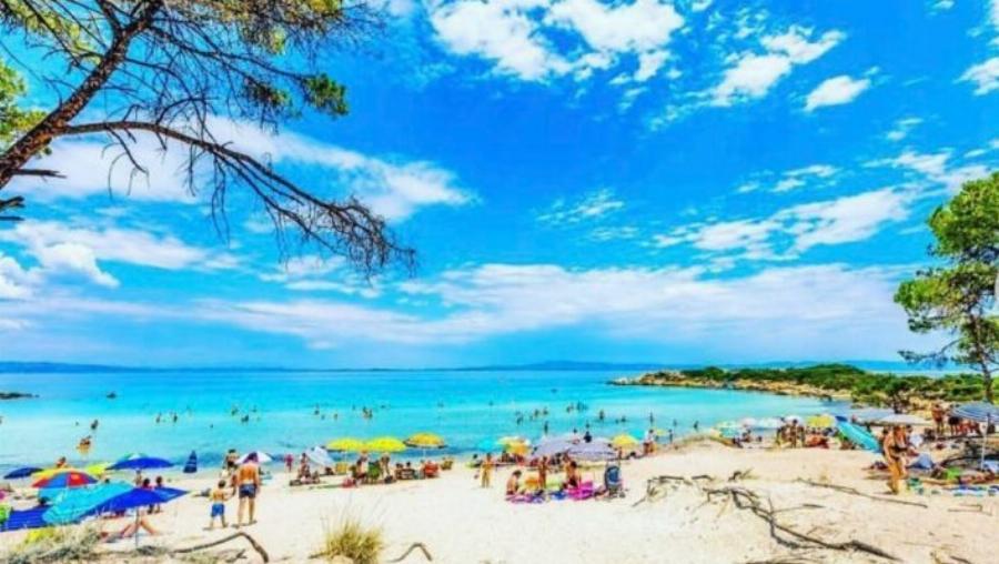 Ποια Μύκονος ρε παιδιά; Ο Νο1 δημοφιλέστερος προορισμός στην Ελλάδα το φετινό καλοκαίρι δεν είναι νησί