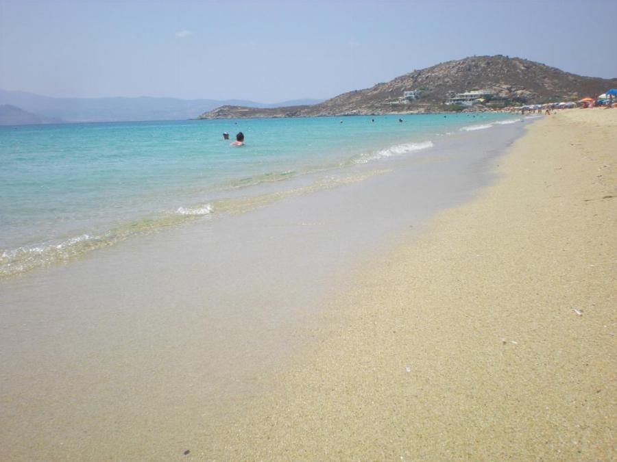 Άγιος Προκόπιος: H 1,5 χιλιόμετρο παραλία της Νάξου με την χρυσή αμμουδία