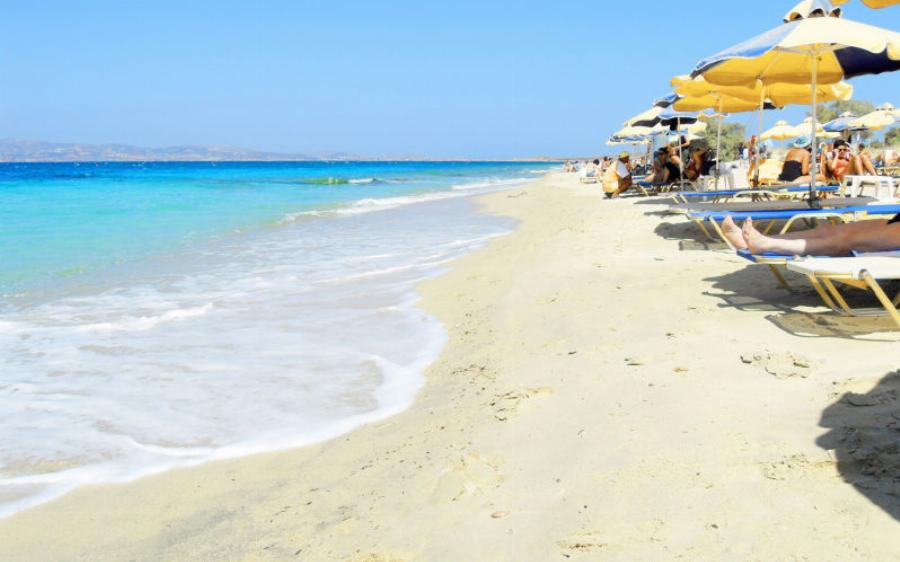Άγιος Προκόπιος: H 1,5 χιλιόμετρο παραλία της Νάξου με την χρυσή αμμουδία