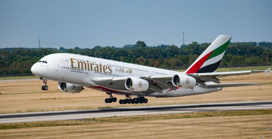 Emirates: Θα καλύπτει κόστος καραντίνας και ιατρικά έξοδα σε επιβάτες της που θα κολλήσουν κορονοϊό