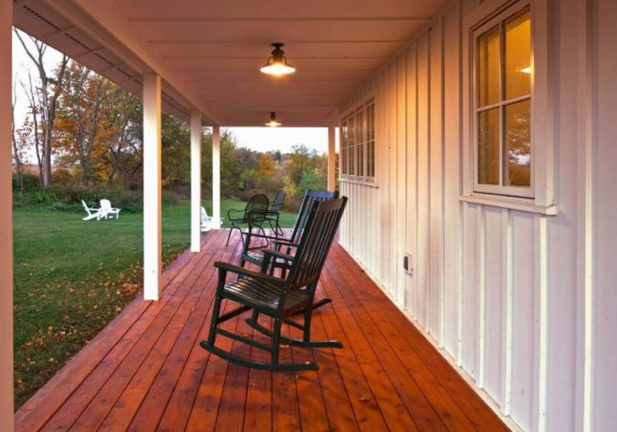 Το έστησαν σε 11 μέρες, είναι 55τμ, κόστισε 23.000€ και είναι καλύτερο από έπαυλη στη Γλυφάδα