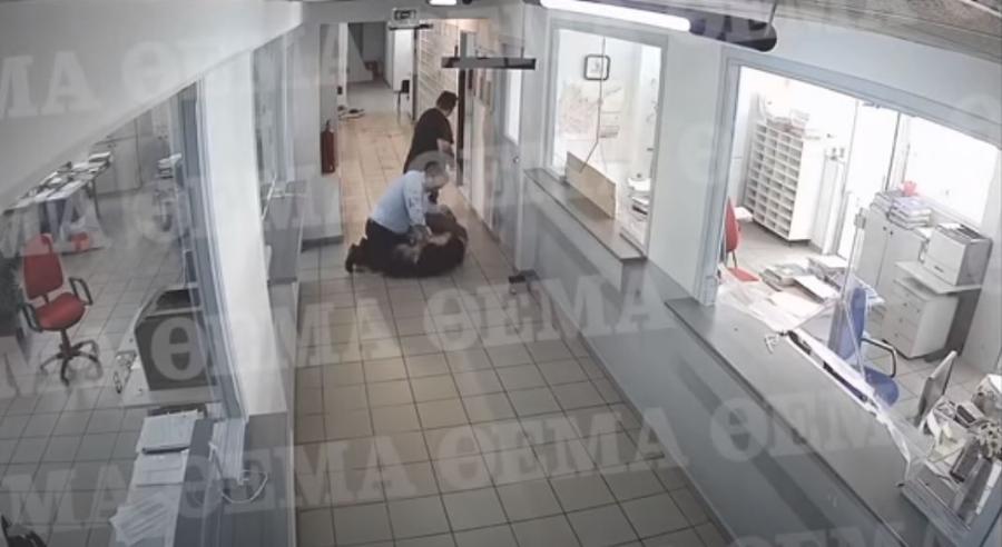 Επίθεση με τσεκούρι: Βίντεο από την επίθεση που σοκάρει