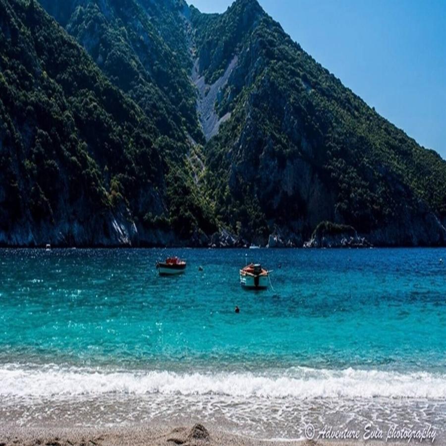 Θαψά: Είναι 1,5 ώρα μακριά από την Χαλκίδα, φτάνεις μόνο με 4*4 , δεν έχει εισόδο και θα κάνεις την καλύτερη βουτιά της ζωής σου