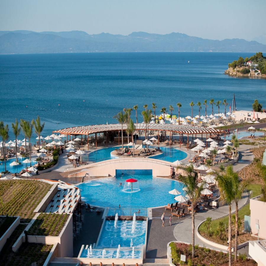 Miraggio: Το μεγαλύτερο και πιο πολυτελές ξενοδοχείο στην Ελλάδα κόστισε 120 Εκατομμύρια Ευρώ. (Εικόνες)