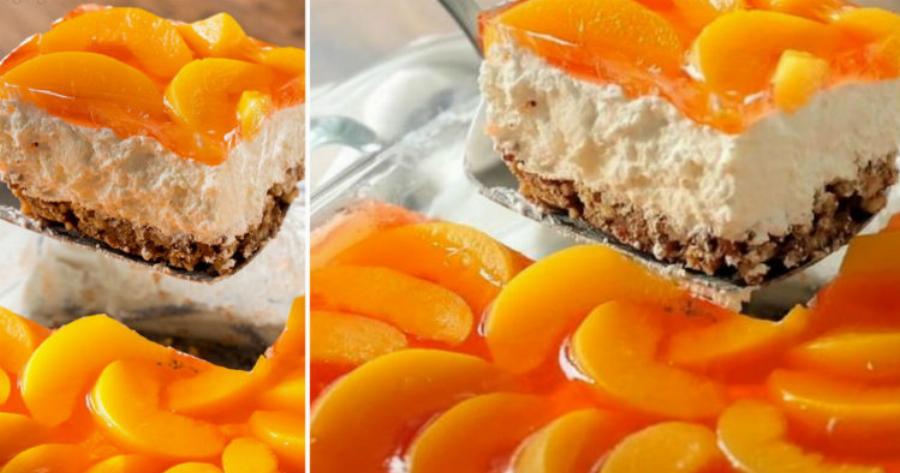 Γλυκό ψυγείου με βάση από μπισκότο και επικάλυψη από ροδάκινα και ζελέ