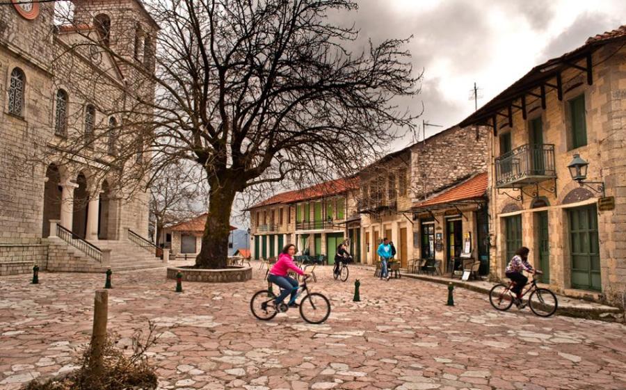 Μύκονος της Στερεάς Ελλάδας: Φτάνεις σε 2 ώρες από την Αθήνα χωρίς καράβι και χρειάζεσαι 30 ευρώ τη μέρα