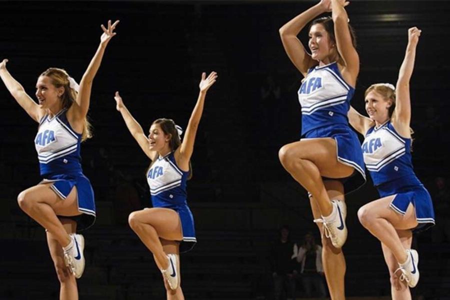 Cheerleading στα σχολεία: Το τσιρλίντινγκ μπαίνει επίσημα στα σχολεία με εγκύκλιο του Υπουργείου Παιδείας