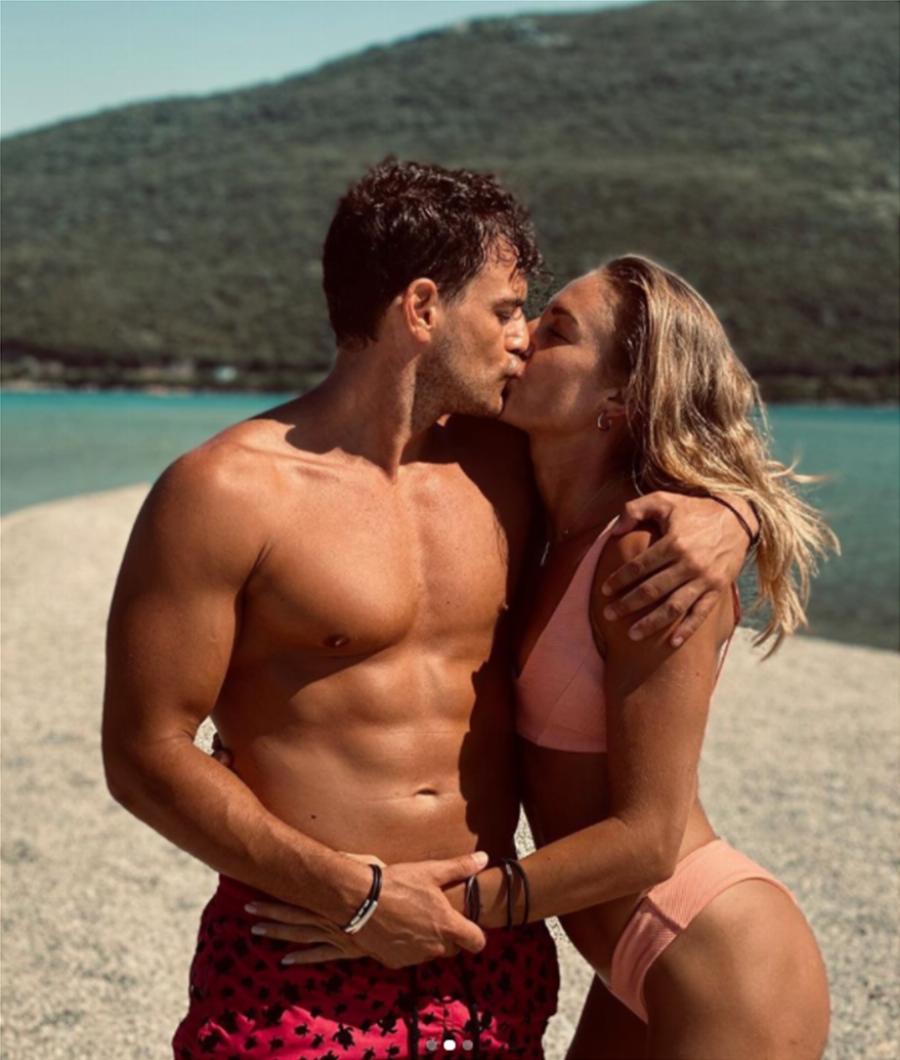 Δαλάκα διακοπές: Μαγικές φωτογραφίες από τις διακοπές της σε έναν πραγματικό παράδεισο