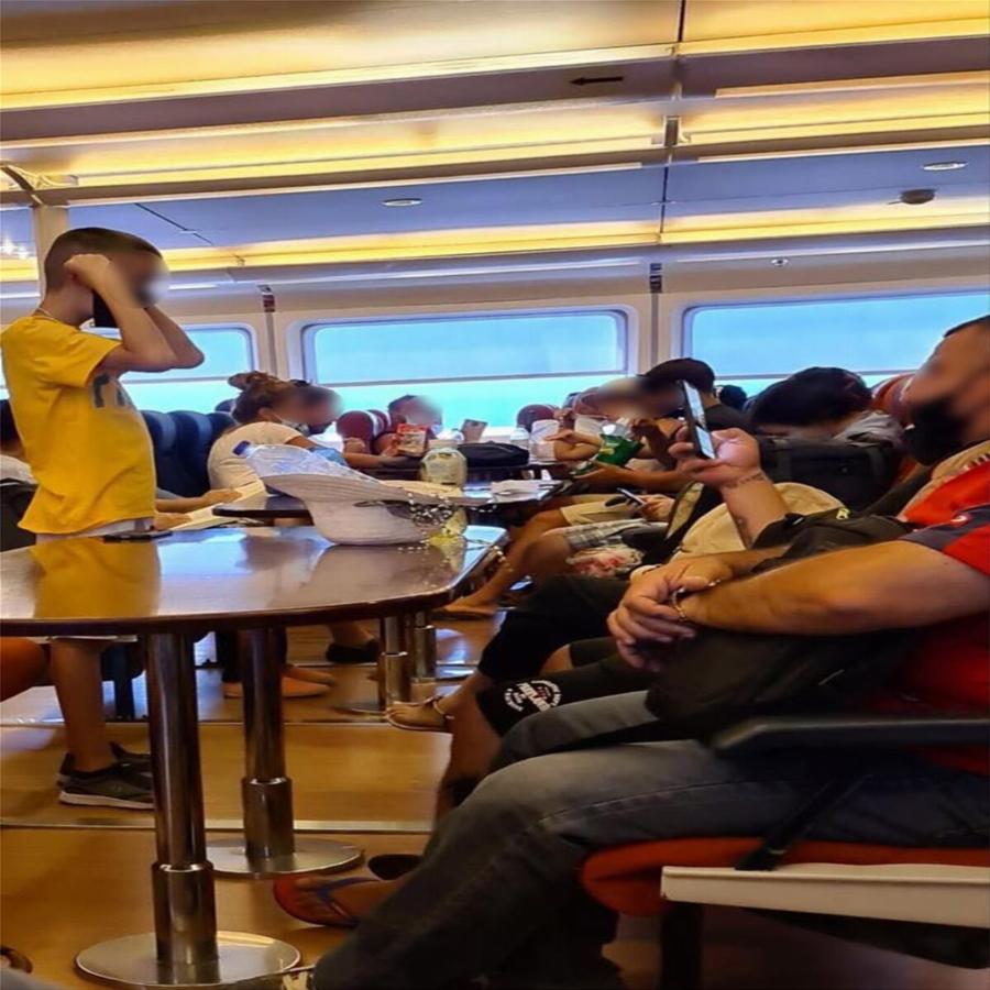 Κορονοϊός πλοία: Ο ένας πάνω στον άλλο σε πλοίο από Μήλο προς Πειραιά! Ποια πληρότητα 70%; – Απίστευτες εικόνες!