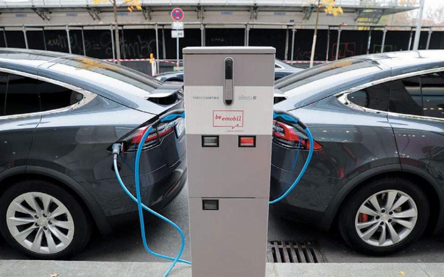 Ηλεκτρικό αυτοκίνητο: Ποιοι οι δικαιούχοι – Δείτε αν δικαιούστε επιδότηση και πως θα την πάρετε