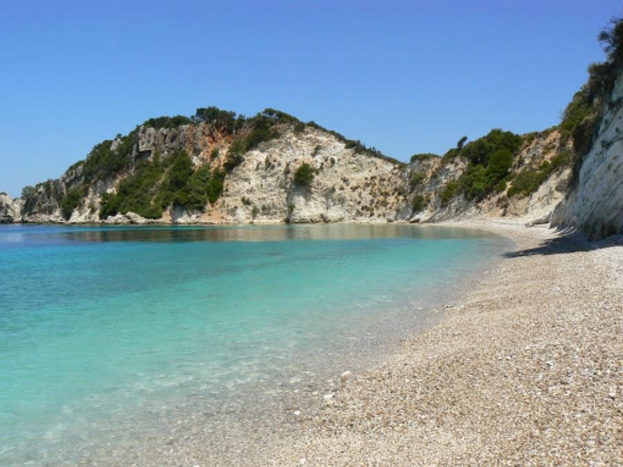 Έχει ζεστά, νερά μέχρι τέλος Σεπτεμβρίου, το όνομα της θυμίζει ζωάκι και είναι φουλ ασφαλής χωρίς κρούσματα