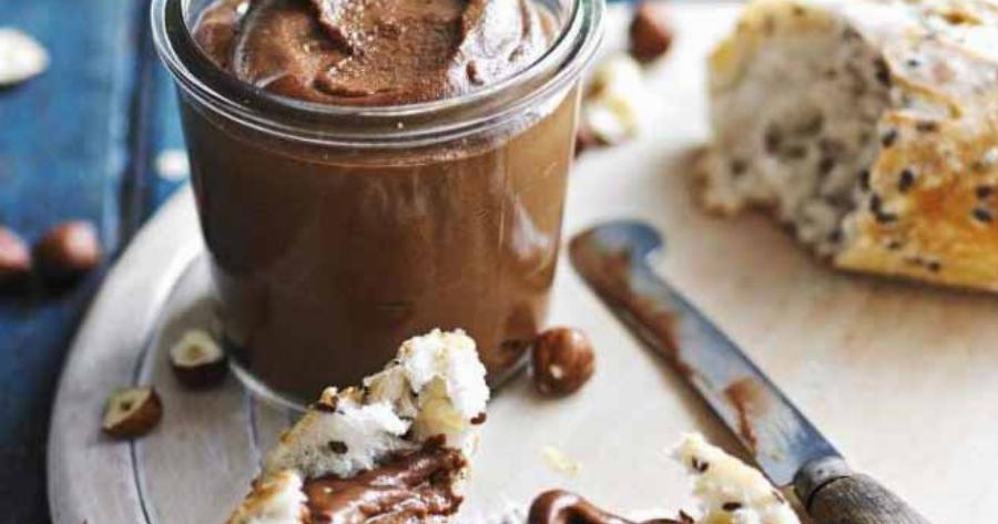 Μερέντα χωρίς ζάχαρη: Φτιάξτη με φουντούκια στο σπίτι