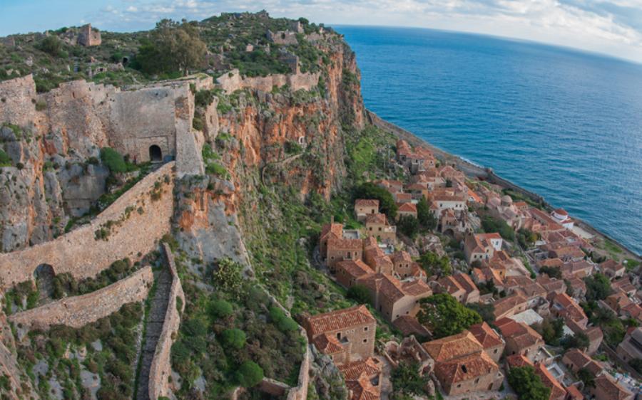 Τρεις φανταστικές ιδέες για εκδρομή στην Πελοπόννησο το Σεπτέμβριο και τον Οκτώβριο, με πολύ καλές τιμές