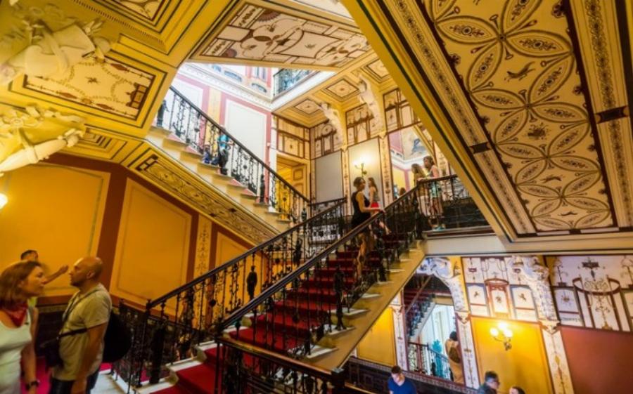 Αχίλλειο στην Κέρκυρα: Ανάκτορο βγαλμένο από το ομορφότερο παραμύθι – Μαγικές εικόνες