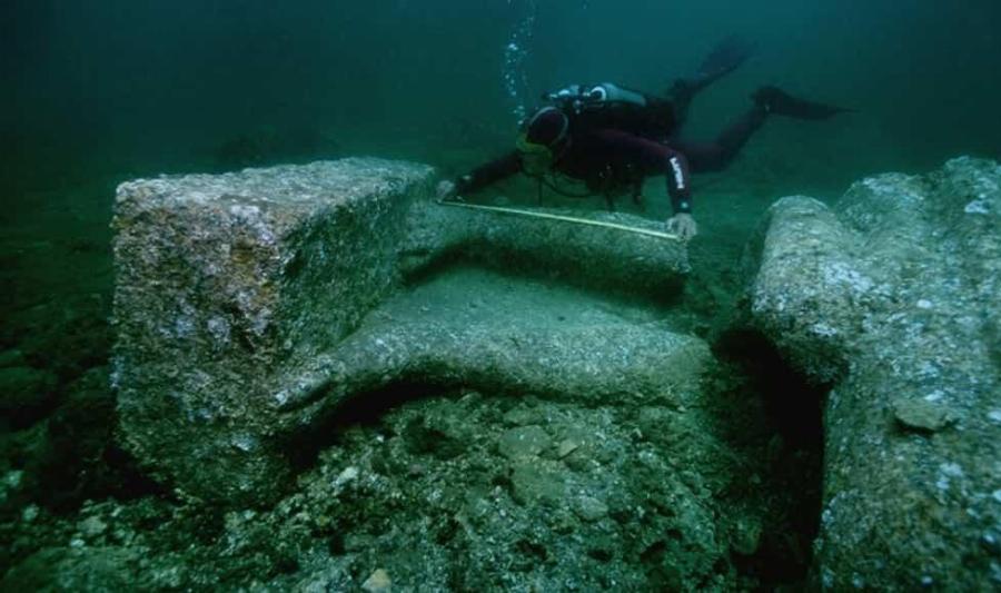 Γνωρίστε την αρχαία Ελληνική πόλη που βρίσκεται βυθισμένη κάτω από τη θάλασσα στην Ελαφόνησο – Φωτογραφίες