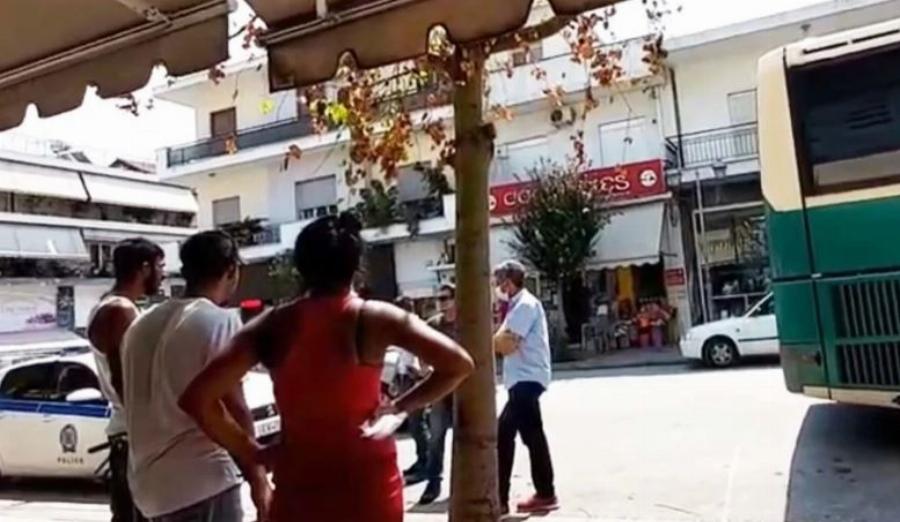Στυλίδα Ρομά: Ρομά απειλούν οδηγό λεωφορείου επειδή δεν θέλουν να φορέσουν μάσκα – Το βίντεο τα λέει όλα