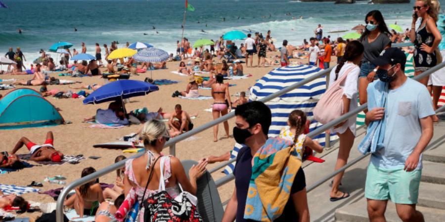 Μάσκα στην παραλία: Τα σκληρά μέτρα που θα εφαρμοστούν σε Πάρα και Αντίπαρο – Πρωτόγνωρες εικόνες