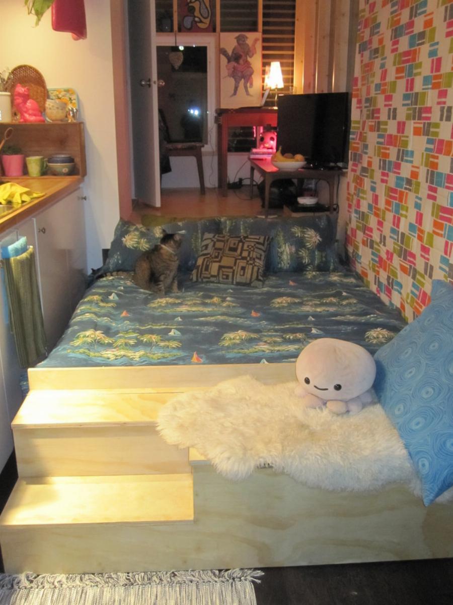 Είναι 58τμ, εντυπωσιακό παρά το μέγεθός του, απίστευτα λειτουργικό, και κοστίζει μόλις έναν ετήσιο μισθό