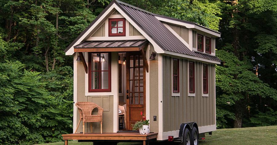 Χωράει 6 άτομα, είναι 14τμ, έχει ρόδες για να πάει παντού, κοστίζει 21.000 ευρώ και το εσωτερικό του είναι πολυτελείας