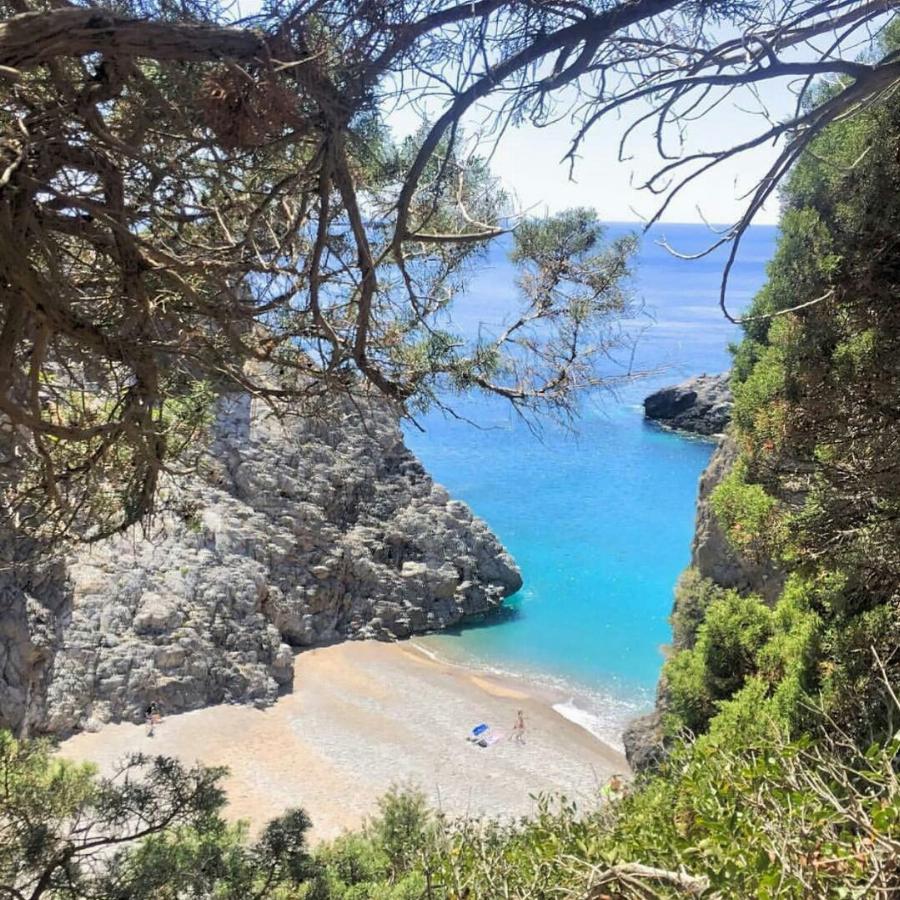 Οι 6 πιο επικίνδυνες παραλίες της Ελλάδας – Κίνδυνοι που κρύβουν και δεν τους φανταζόσουν καν