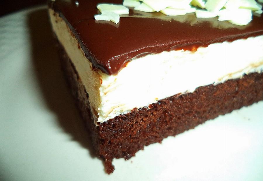 Πάστα ταψιού: Το πιο λαχταριστό γλυκό που δοκιμάσατε ποτέ